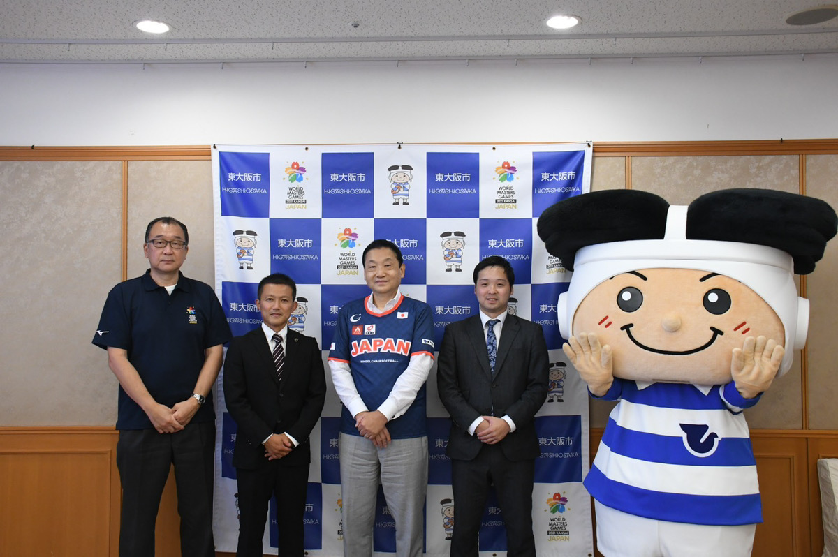 お知らせ 東大阪市の野田市長を表敬訪問 日本車椅子ソフトボール協会 お知らせ 東大阪市の野田市長を表敬訪問 日本車椅子ソフトボール協会